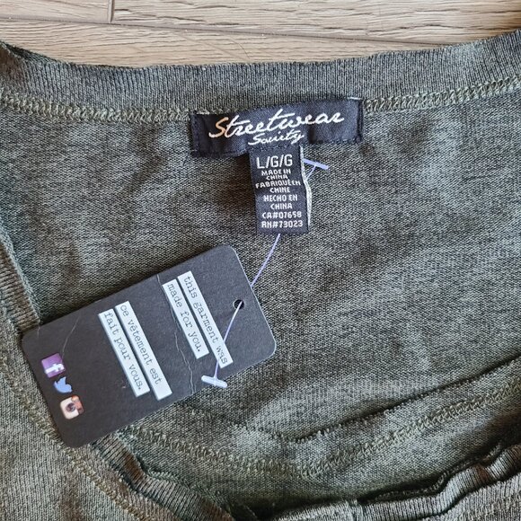 New With Tags Streetwear Society Size L Dress - Picture 3 of 3